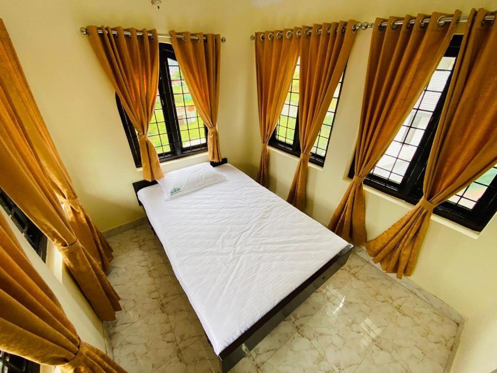 Hotel Bob Leisure Ooty Exterior foto